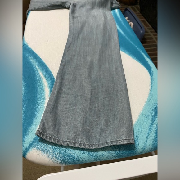 Cloth & Stone Anthropologie Large Blue Chambray Tunic Top with Lace Up Detail. - Picture 3 of 8